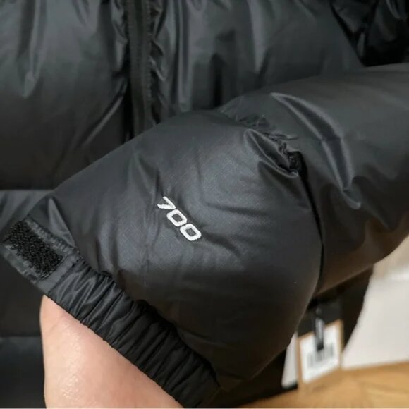 THE NORTH FACE Women’s 1996 Retro Nuptse Jacket - Picture 5 of 10